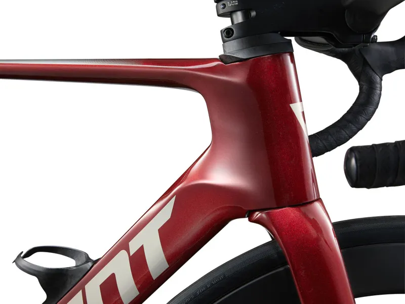 Giant Propel Advanced Pro 0 Aero Road Bike in Sangria-2