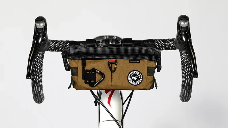 ULAC Coursier Jager 3.0l Handlebar Bag in Terrain-1