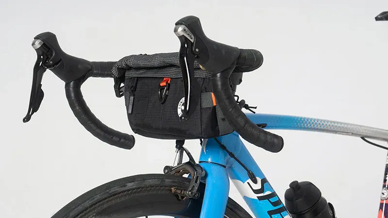 ULAC Coursier Jager 3.0l Handlebar Bag in Moss-2
