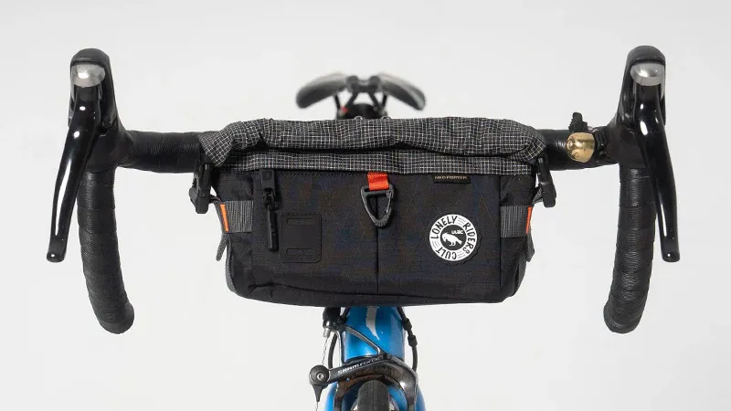 ULAC Coursier Jager 3.0l Handlebar Bag in Terrain-4