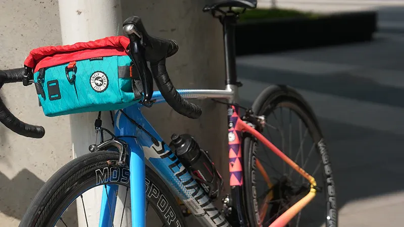 ULAC Coursier Jager 3.0l Handlebar Bag in Terrain-5