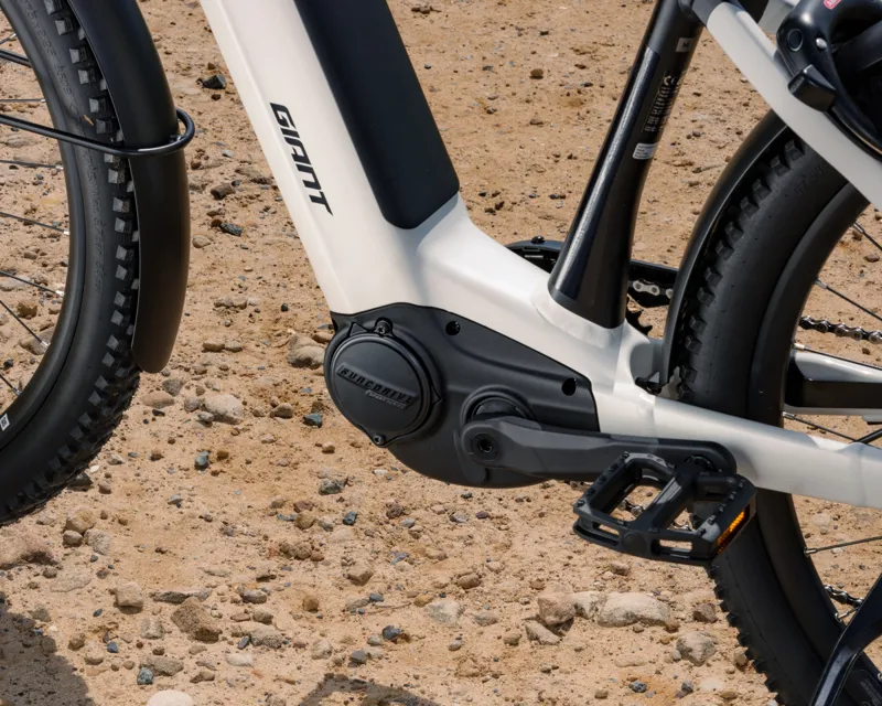 Giant AnyTour X E+ 3 Electric Step-Through Bicycle in Snow Drift-4