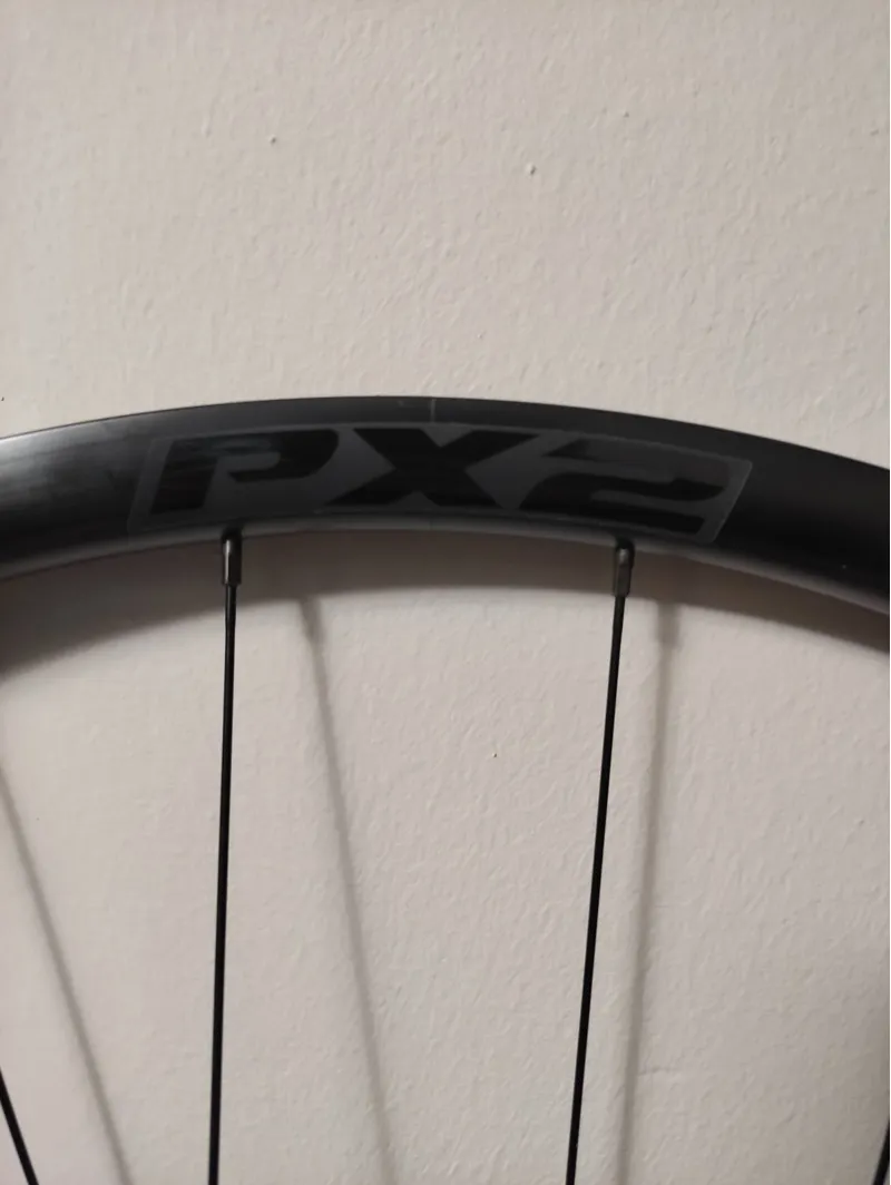 Giant PX-2 Rim 24h 700c Tubeless Ready in Black-1