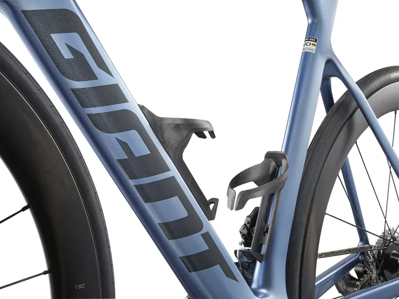 Giant Propel Advanced Pro 1 Carbon Aero Road Bike in Frost Silver