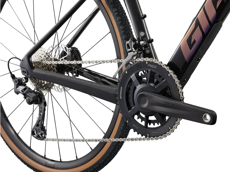 Giant Revolt Advanced 2 Men's Carbon Gravel Bike in Carbon-5