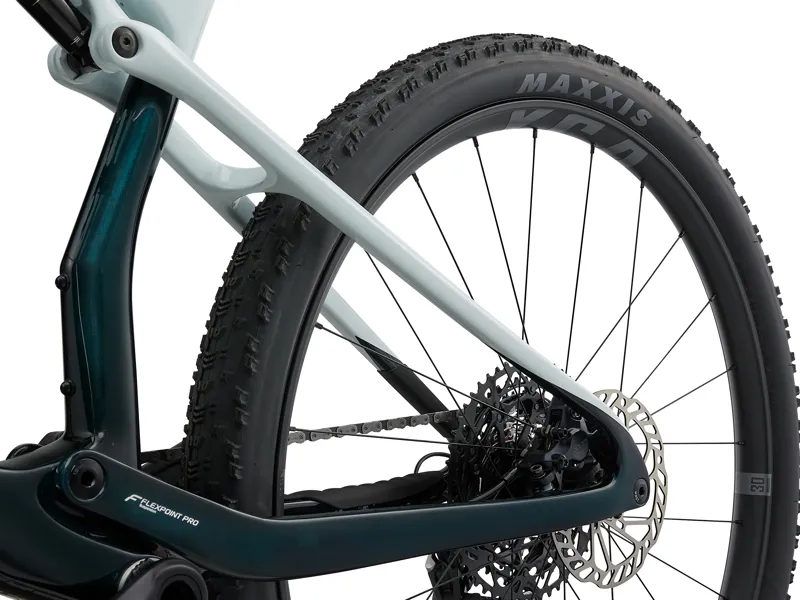 Giant Anthem Advanced SL 2 XC Race Bike in Mariana Blue-7