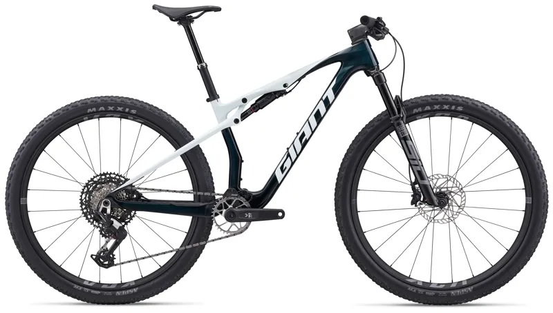 Giant Anthem Advanced SL 2 XC Race Bike in Mariana Blue