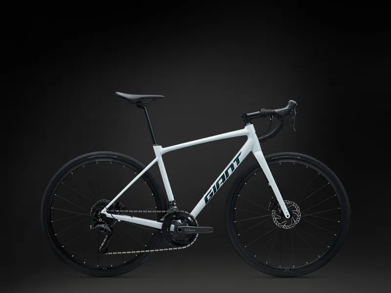 Giant Contend AR 3 Mens Aluminium Endurance Road Bike in Icicle White-1