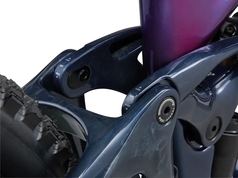 Giant Reign Advanced E+ 0 Electric Enduro Bike in Purple Haze/Metallic Navy-10