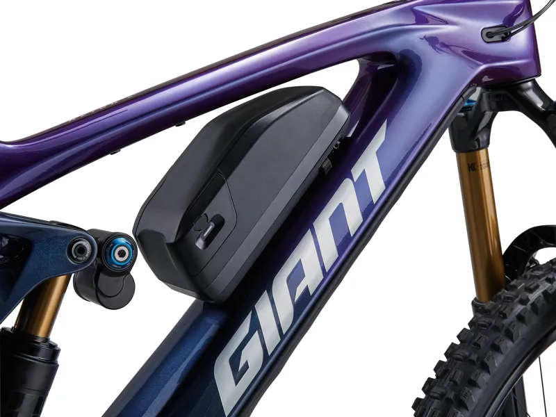 Giant Reign Advanced E+ 0 Electric Enduro Bike in Purple Haze/Metallic Navy-13