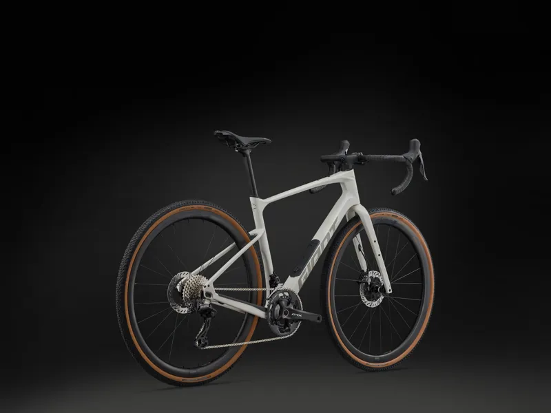 Giant Revolt Advanced 0 Carbon Gravel Bike in Snow Drift-2