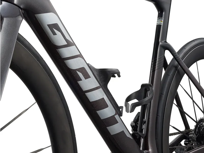Giant Propel Advanced Pro 0 Di2 Carbon Aero Road Bike in Obsidian Pulse-1