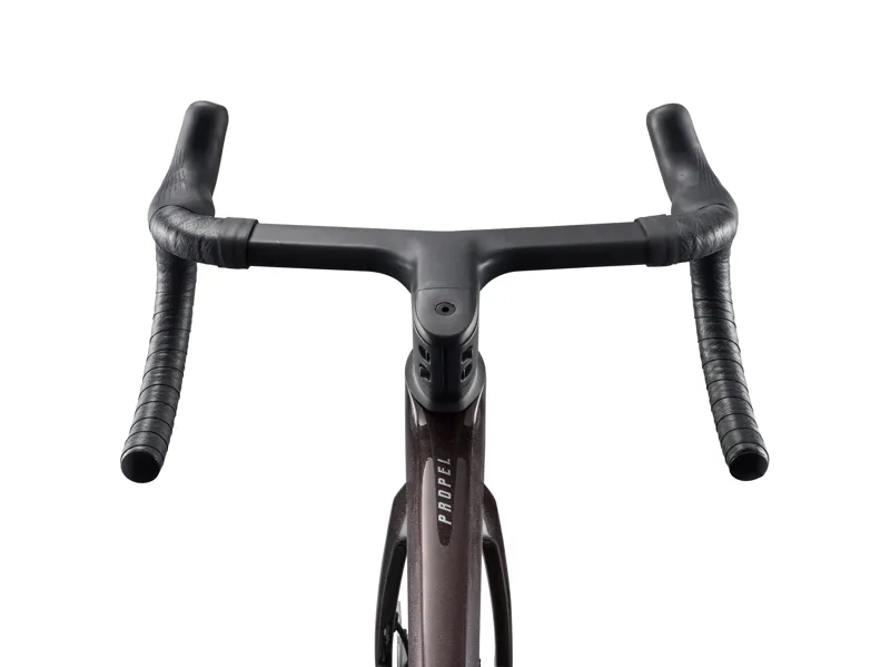 Giant Propel Advanced Pro 0 Di2 Carbon Aero Road Bike in Obsidian Pulse-6