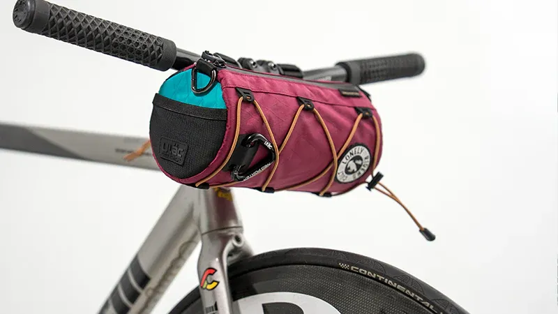 ULAC Coursier GT Handlebar Bag 1.7L in Sangria-2