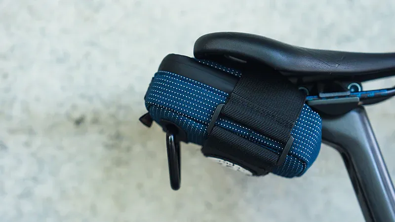 ULAC Radtail Verve Saddle Bag 0.5L in Navy-2
