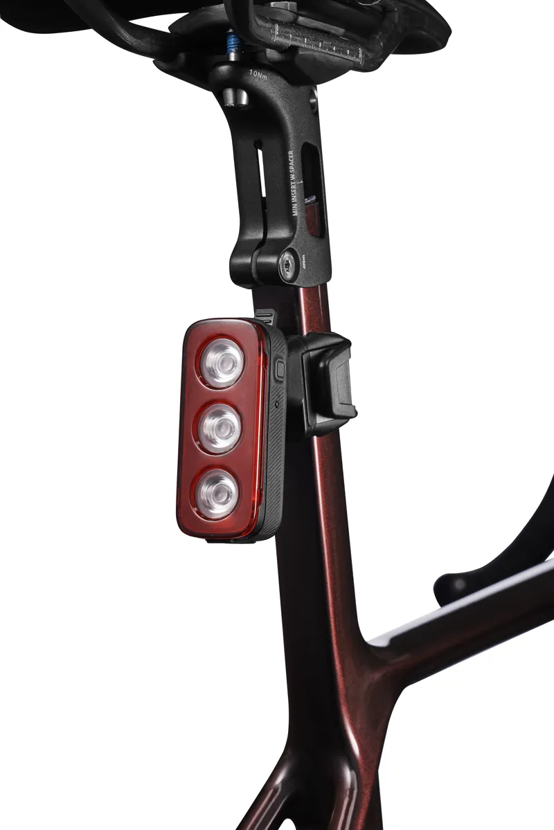 Giant Recon Plus TL300 Rear Light in Black-3
