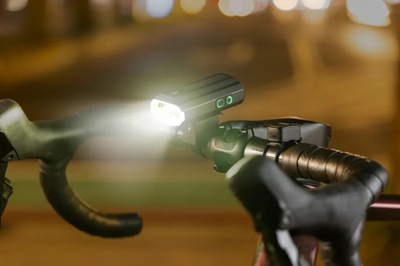 Giant Recon Plus HL1200 Rechargeable Headlight-12