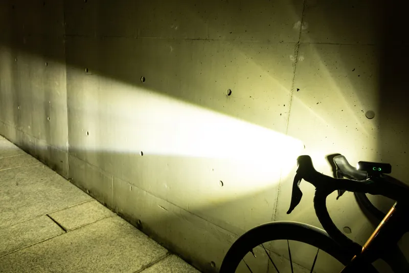 Giant Recon Plus HL1200 Rechargeable Headlight-10