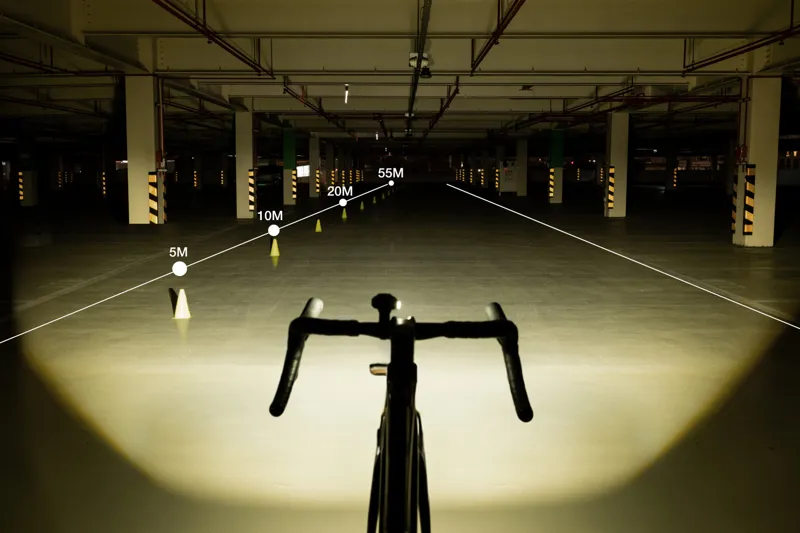 Giant Recon Plus HL1200 Rechargeable Headlight-9