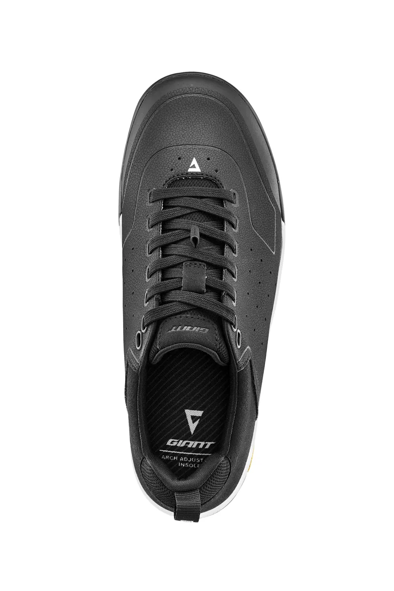 Giant Shuttle Clipless Lace Up Clip-In Mountain Bike Shoe in Black-3