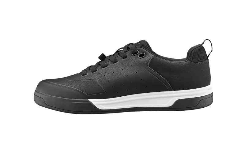 Giant Shuttle Flat Lace Up Mountain Bike Shoes in Black-2