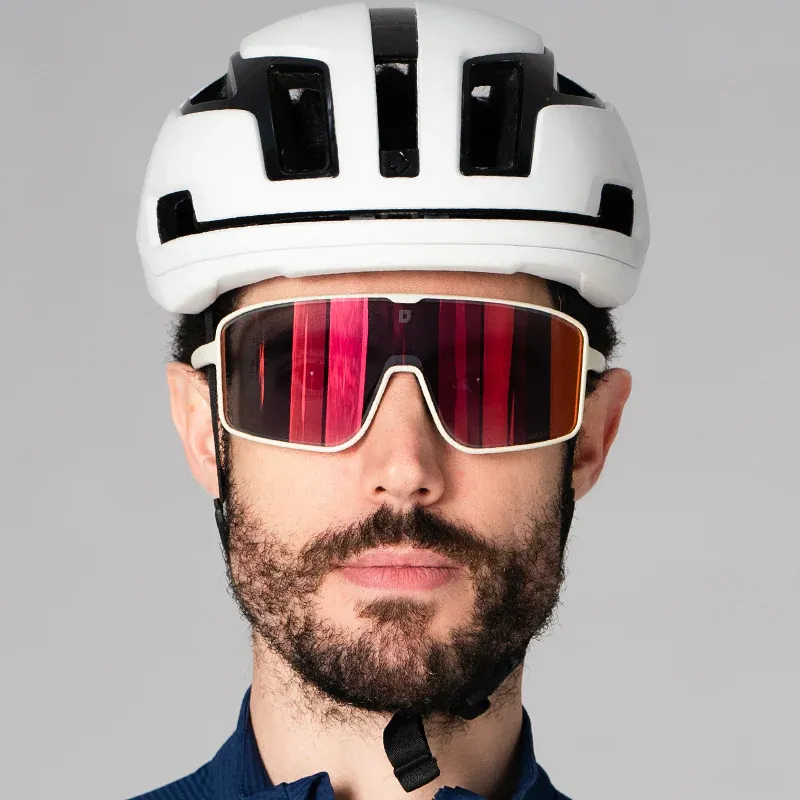 Ulac Otaku Sunglasses in Off-White Frame with Photochromic Rally Red Lenses-4