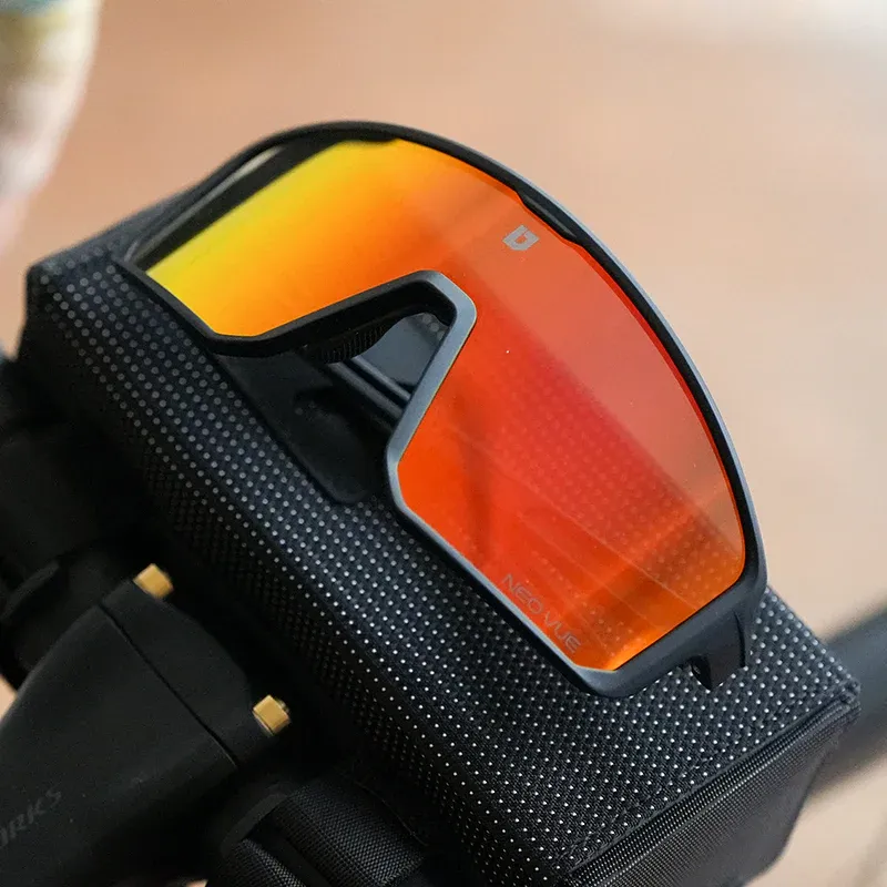 Ulac Luft Sunglasses in Jett Black With Rally Red Lenses-3