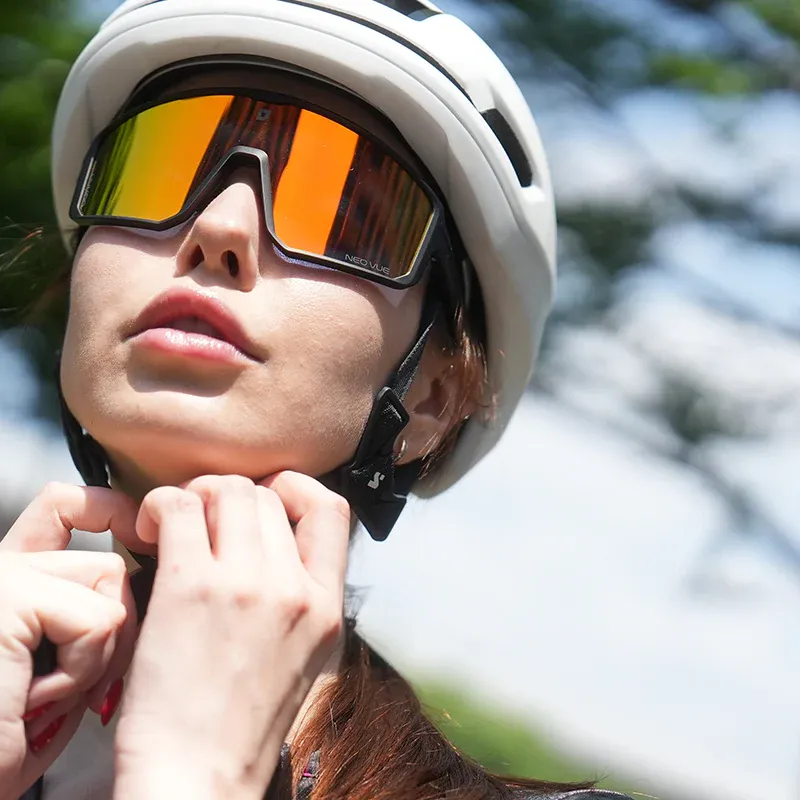 Ulac Luft Sunglasses in Jett Black With Rally Red Lenses-4