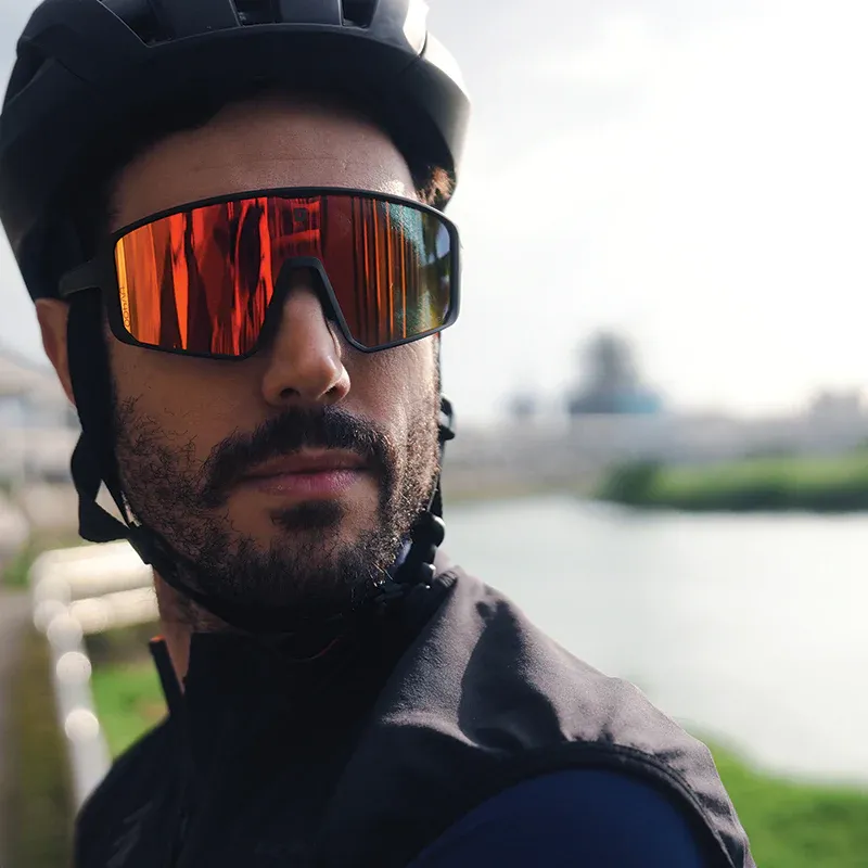 Ulac Luft Sunglasses in Jett Black With Rally Red Lenses-5