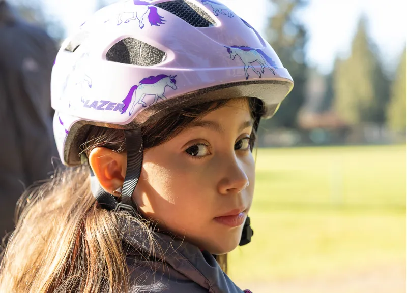 Lazer Nutz Kids Helmet With Kineticore Unicorns in Pink-6